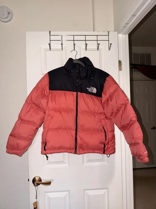 The North Face 1996 Retro Nuptse Insulated Puffer Jacket - Picture 2 of 4